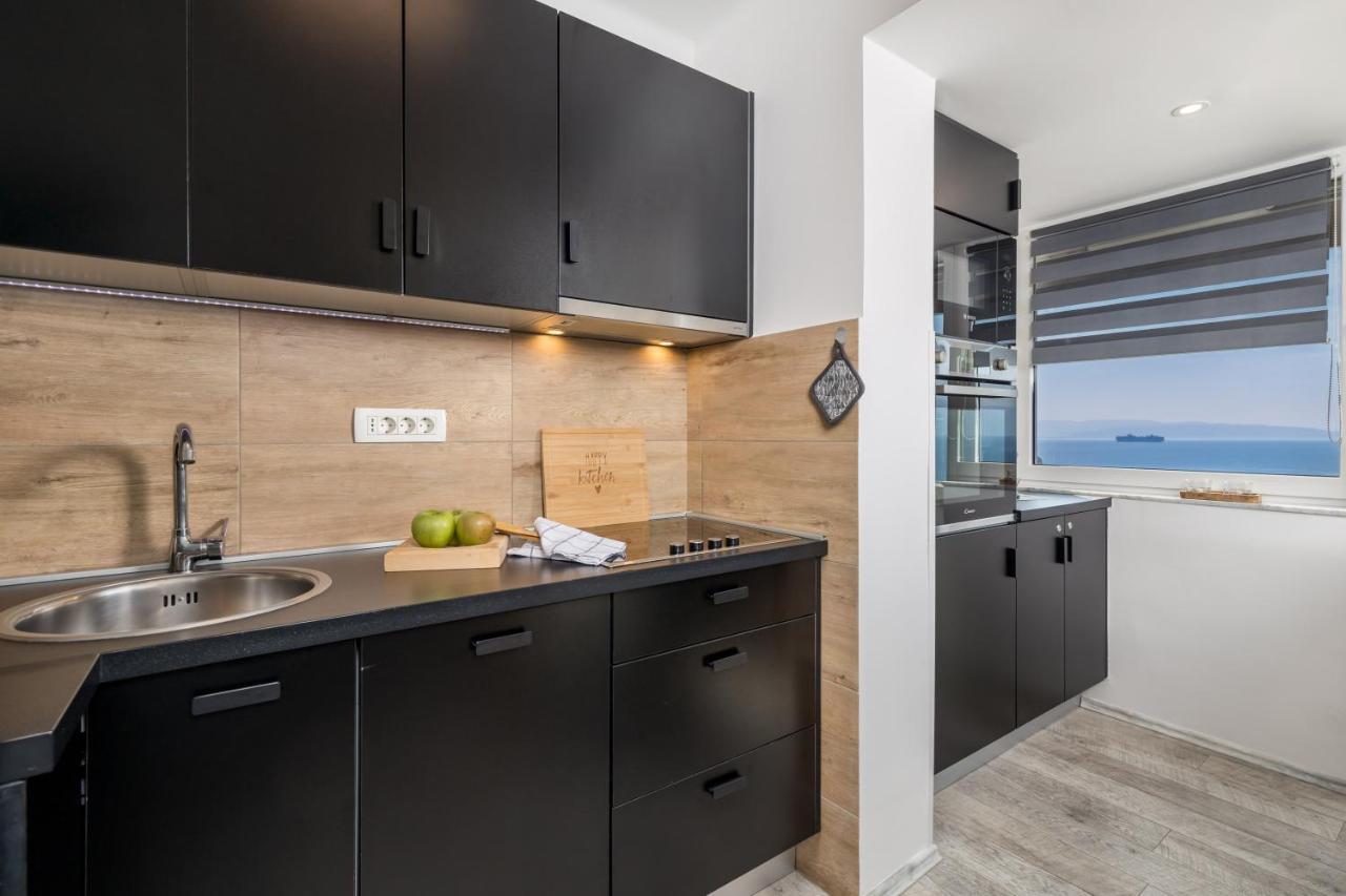 Lux Apartment Sky View غييكا المظهر الخارجي الصورة